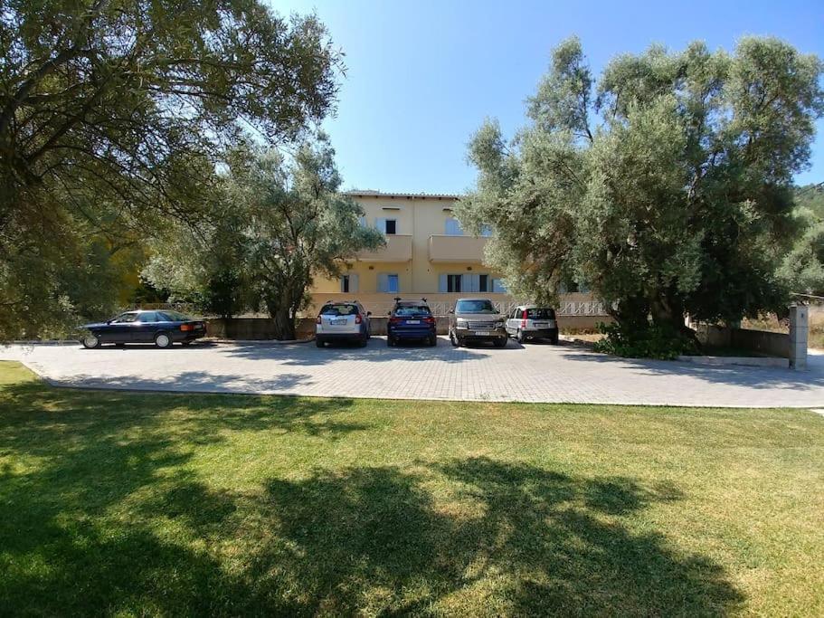 Villa *Drosia*/5' From Town & Sea/Mountain View Frínion Екстериор снимка