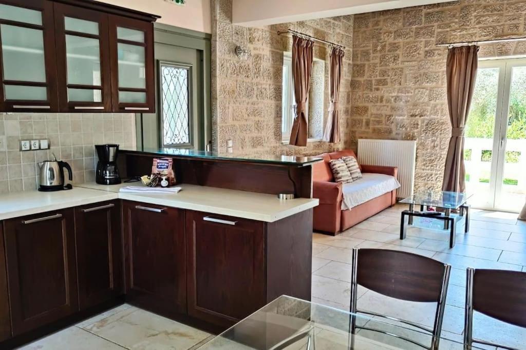 Villa *Drosia*/5' From Town & Sea/Mountain View Frínion Екстериор снимка